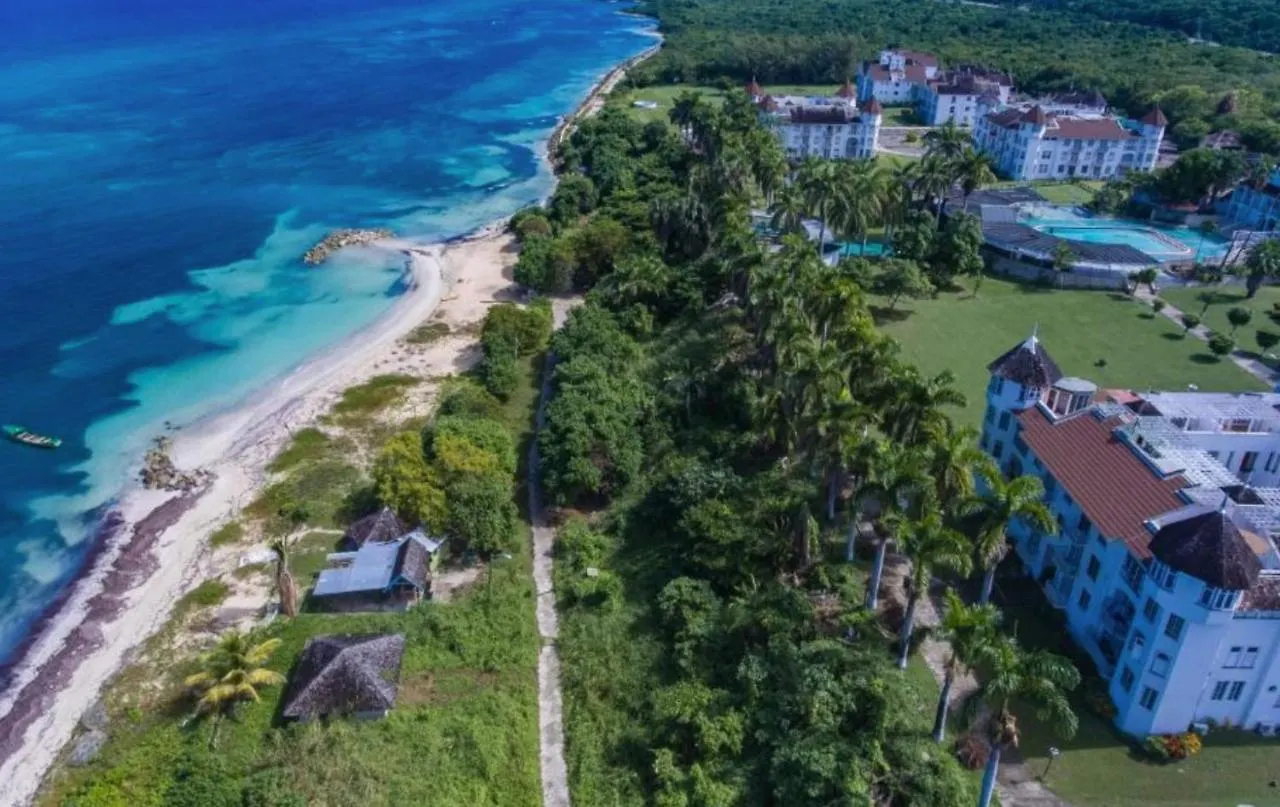 Castle By The Sea Appartement Montego Bay